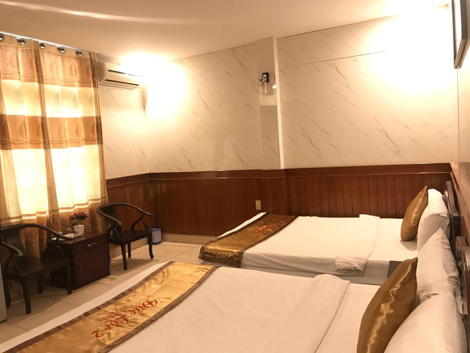Duc Loc 2 Hotel Hue Exteriör bild