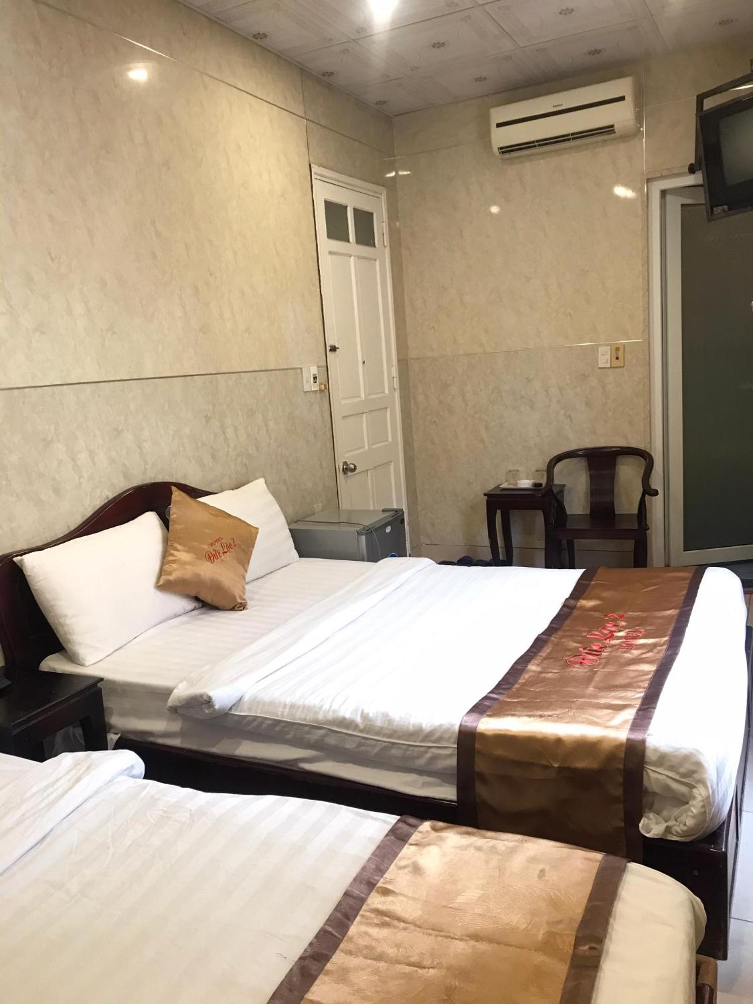 Duc Loc 2 Hotel Hue Exteriör bild