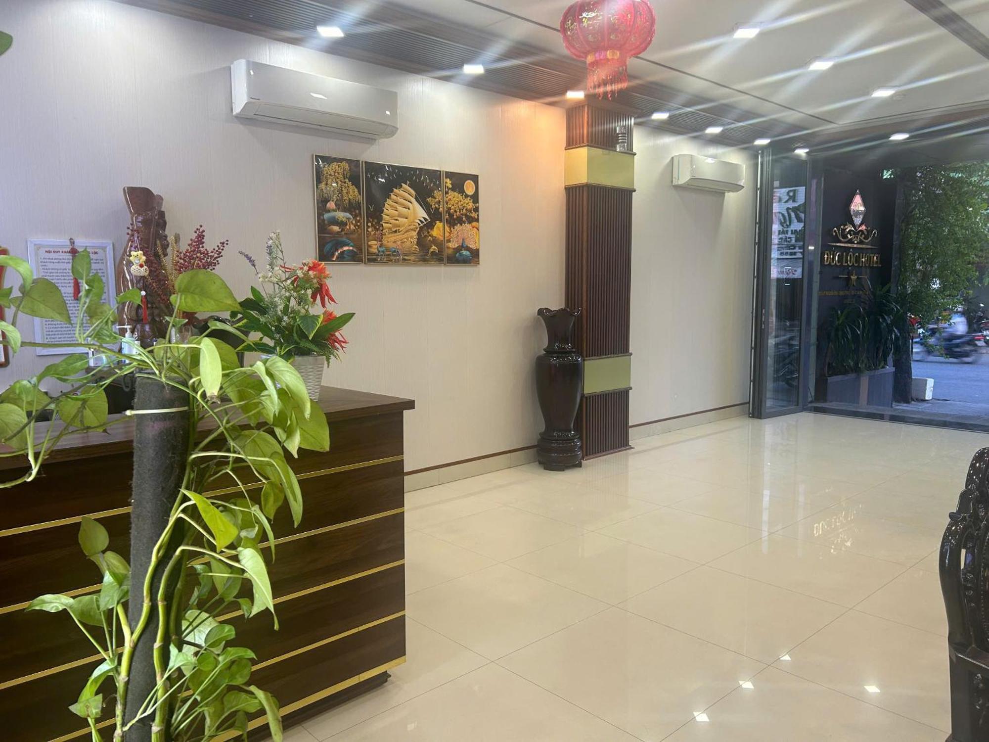 Duc Loc 2 Hotel Hue Exteriör bild