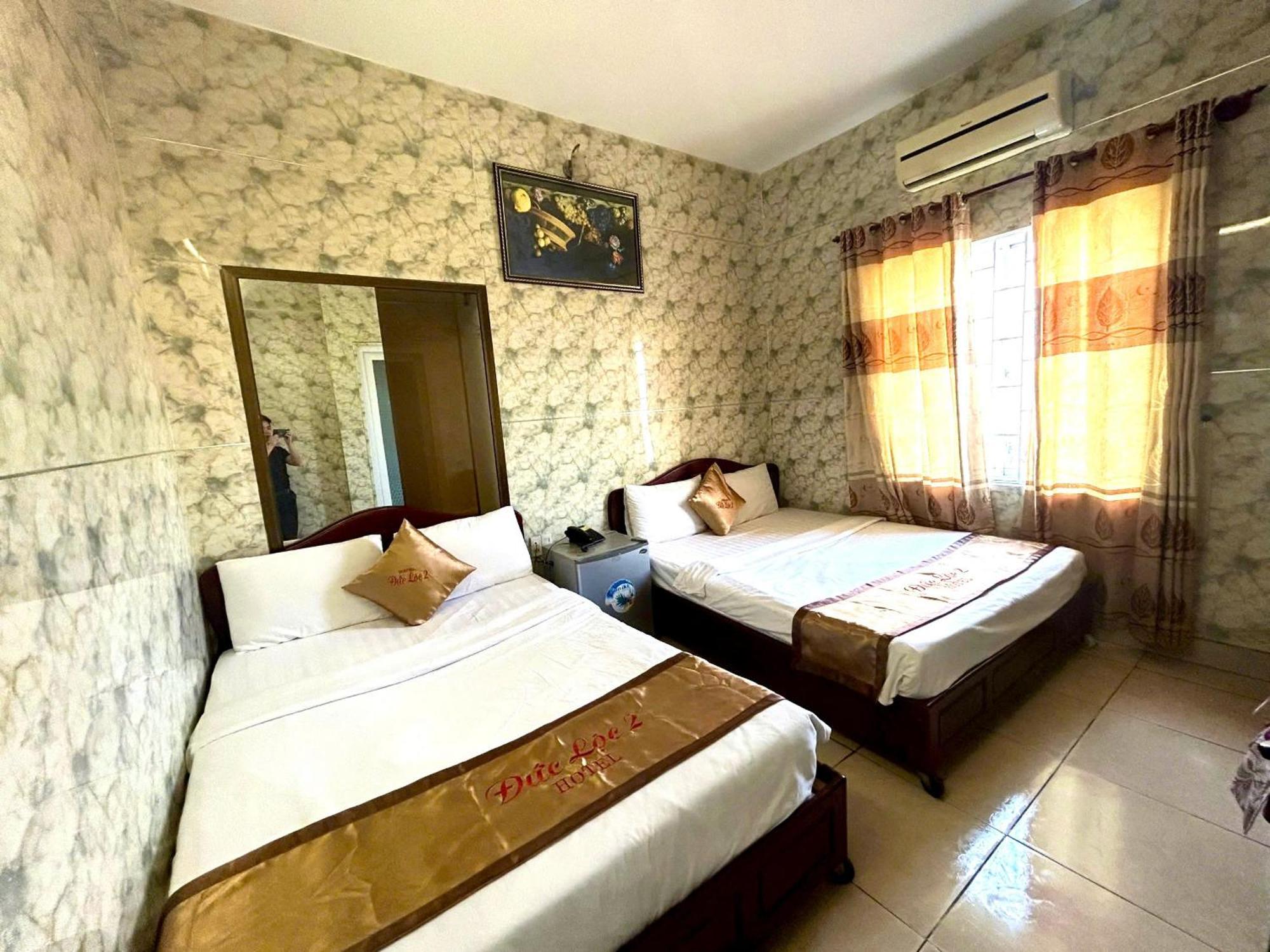Duc Loc 2 Hotel Hue Exteriör bild